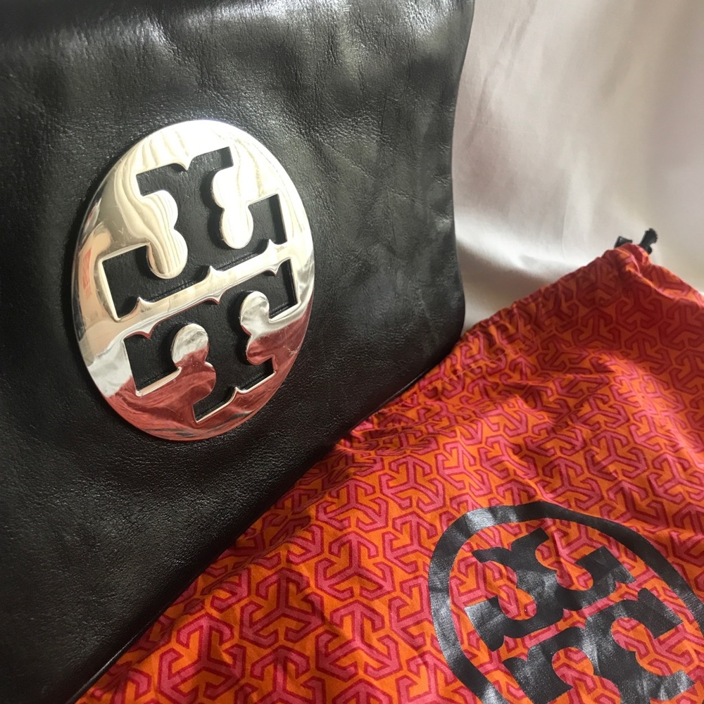 Tory Burch - Reva Clutch - Black Leather & Silver - Picture 6 of 6